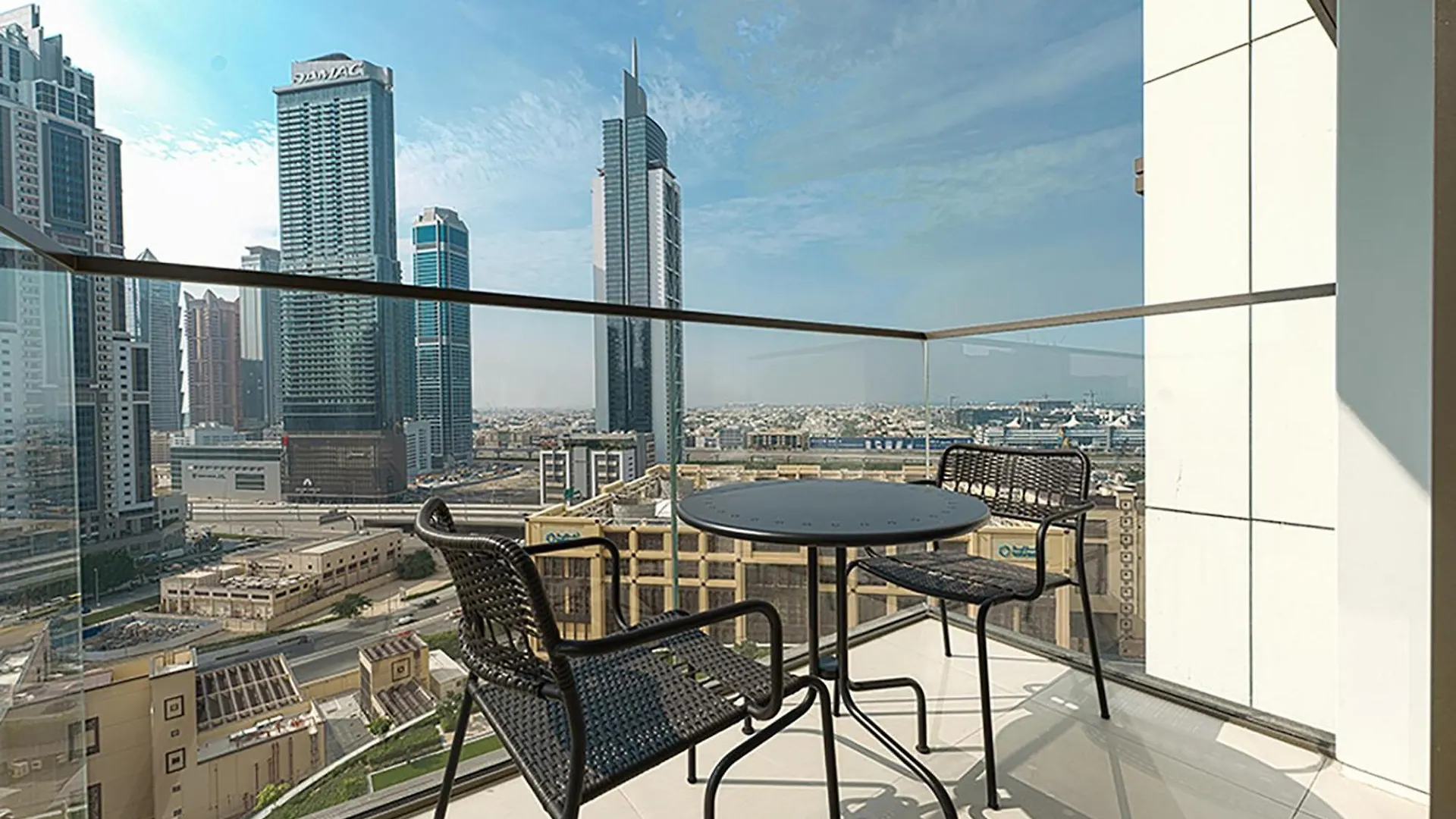 Stayis -Spacious & Luxury 1 Bedroom Room Apartment Dubai United Arab Emirates